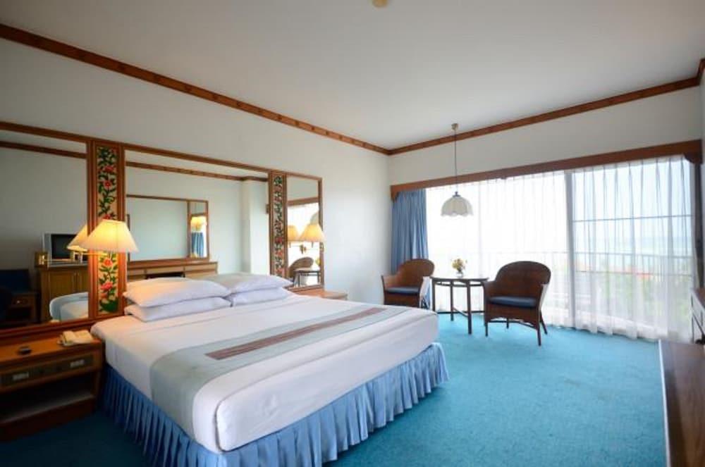 Imperial Pattaya Hotel Extérieur photo